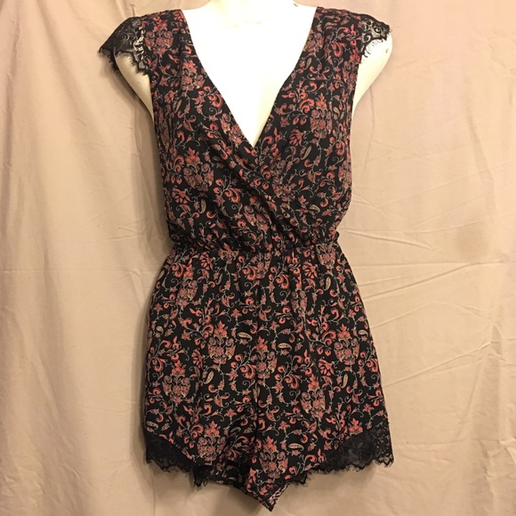 Kimchi Blue Pants - SALE!!! NWOT Kimchi Blue Romper